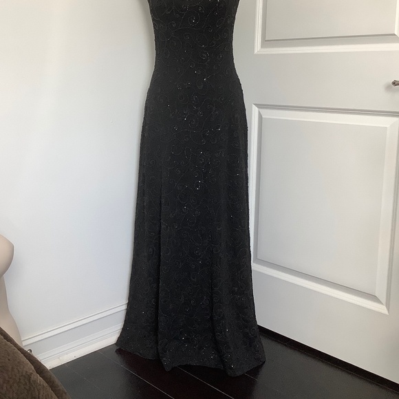 Vintage Cache Sleeveless Black fully Beaded Long Evening Gown, Size M - Picture 12 of 15